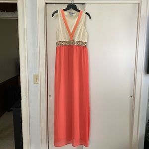 Women’s Sleeveless Maxi Dress